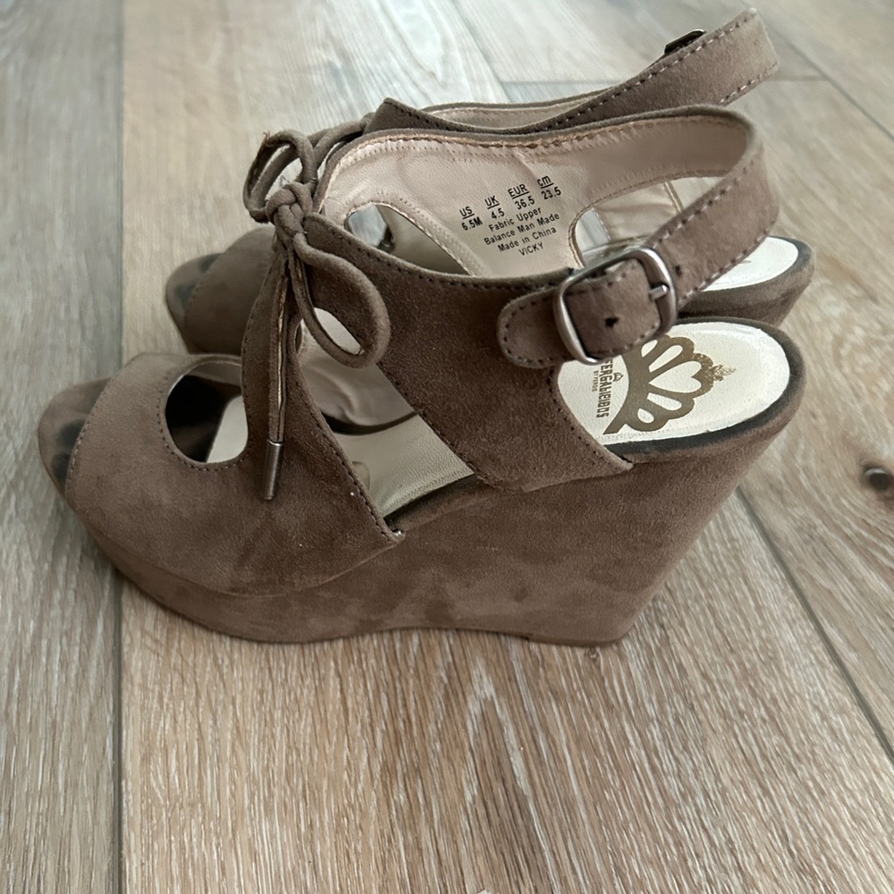 Fergalicious vicky wedges sandals women 6.5 brown lace up